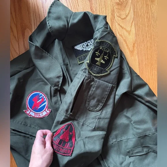 Top gun Halloween costume with hat - Picture 6 of 9